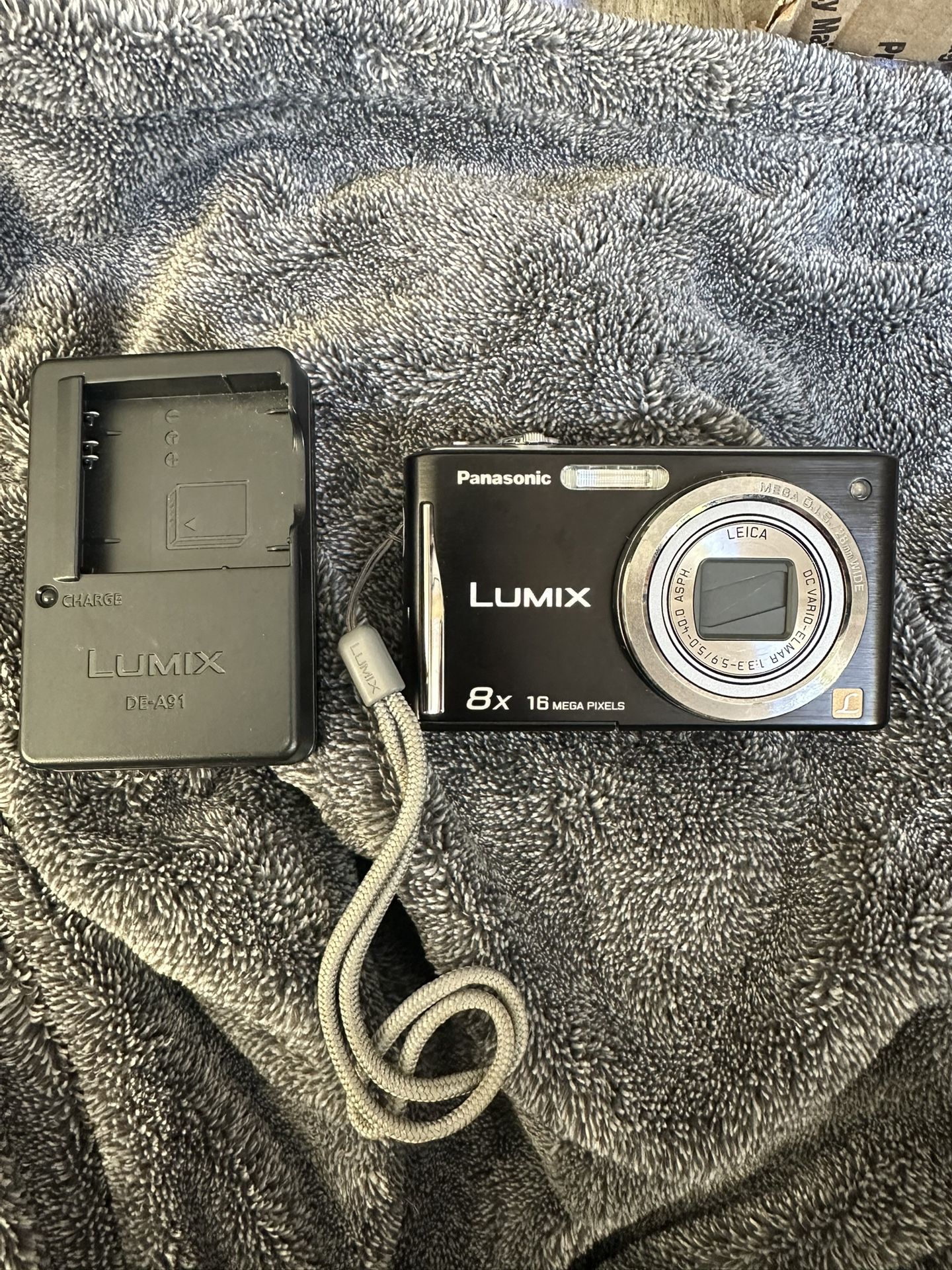 Panasonic Lumix DMC-FH25 16 MP Camera With Leica Lens