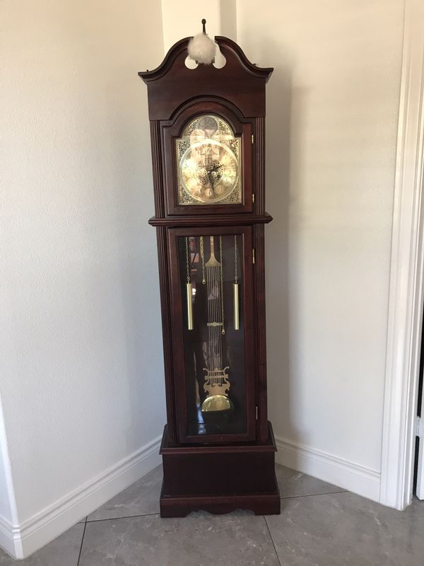 selling grandfather clock for Sale in Bartlett, TX OfferUp