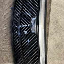2023-25 CADILLAC LYRIQ GRILLE