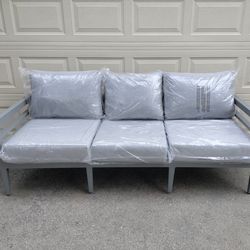 Outdoor patio deep seating couch sunbrella
