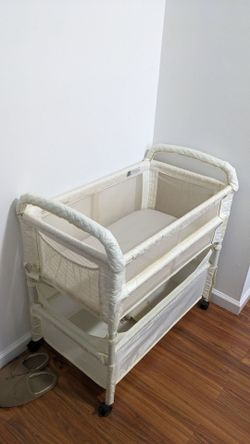 Arm's Reach Bassinet