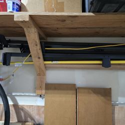 FREE - Metal bedframe KING?