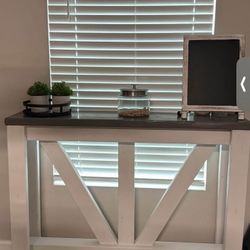 Dinning Table, Benches And Side Table 