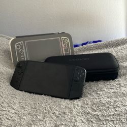 (PERFECT CONDITION)  💥 Lenovo Legion Go – Z1 Extreme – 1TB SSD – HANDHELD BEAST 💥