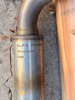 Alfa Romeo giulia stock mid pipe