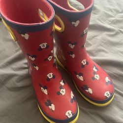 ***MICKEY RAIN BOOTS SIZE 10