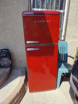 Red refrigerator 10 cube GALANZ