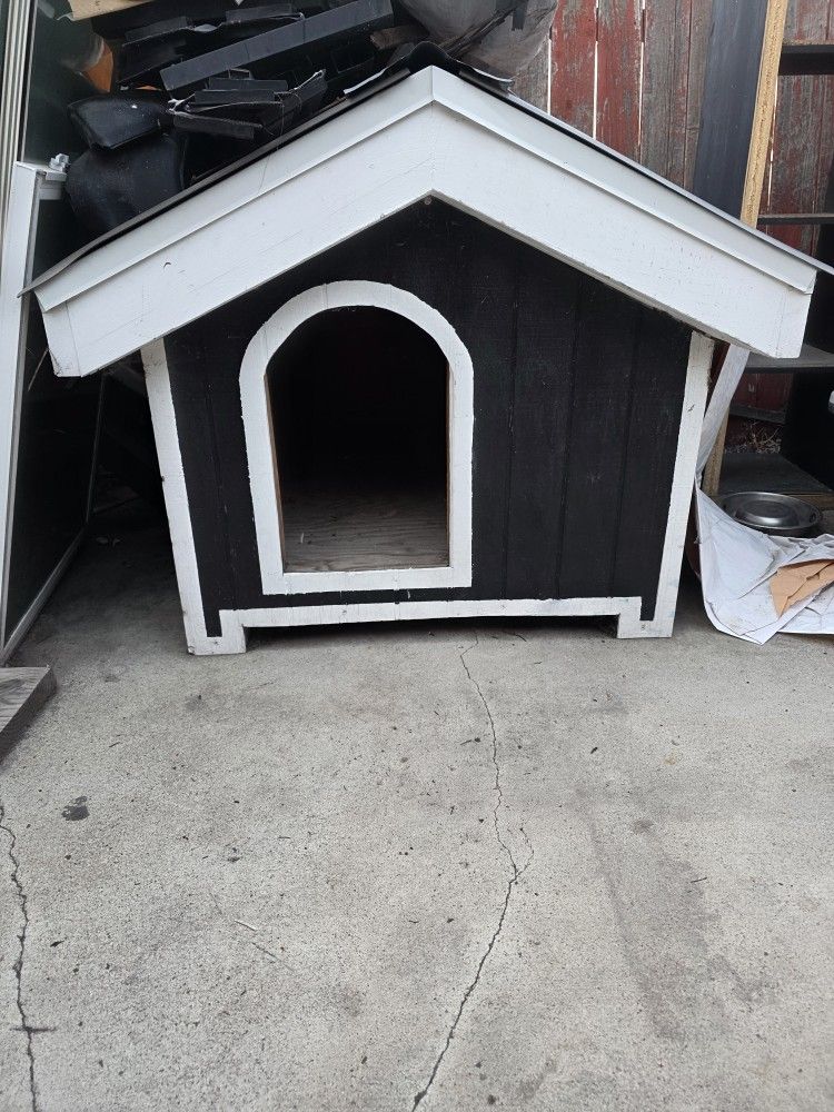 Dog House