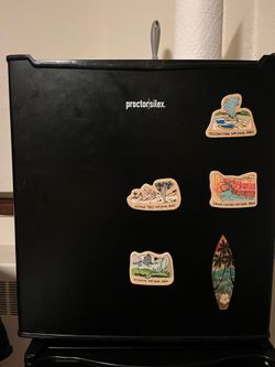 Proctor|silex mini fridge