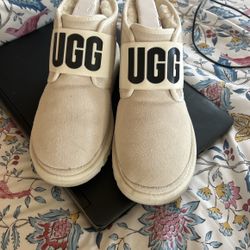White Shoe Uggs 