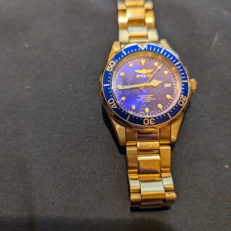 Invicta Men's Watch Pro Diver Dive Quartz Blue Dial Yellow Gold Bracelet 17052