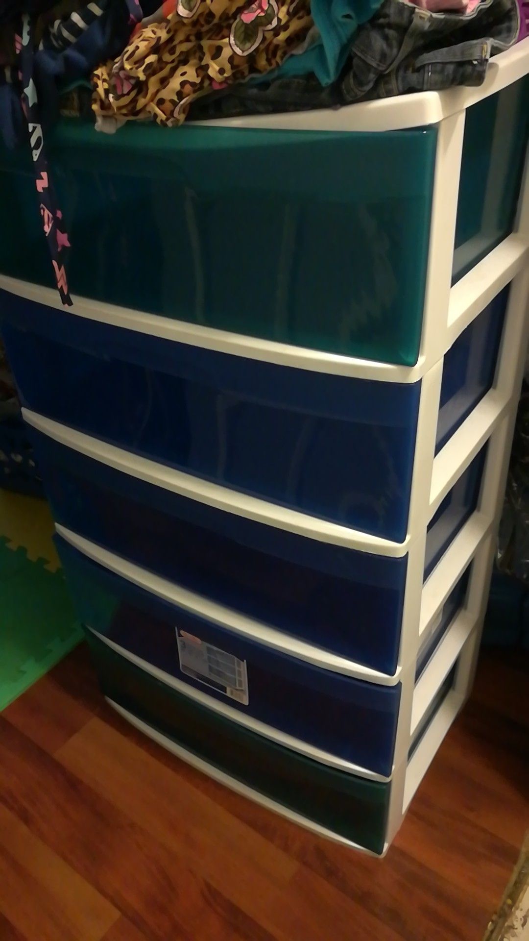 Plastic drawers