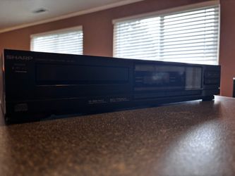 Sharp DX-670 Vintage CD Player