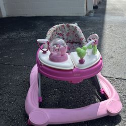 Minnie Mouse Walker 