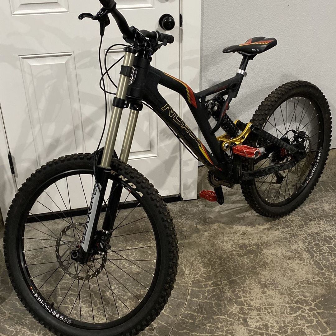 2009 Norco Atomik (Medium Size)
