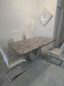 Dining room set 4 chair
