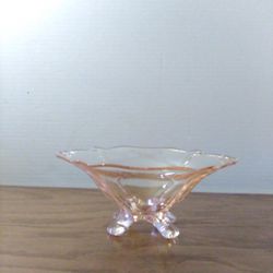 Vintage Pink Glass 4 Footed Handled Bowl / Dish