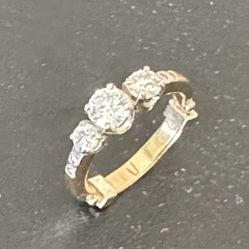 14k Round Diamonds Ring, Total 3/4 ctw High Clarity Diamonds, Adjustable 4 Thru 8 Size, Total Weight 3 Grams