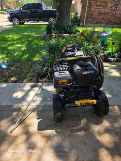 Dewalt 4400psi Pressure Washer Like New $700 Price FIRM// SEMINUEVA PRECIO FIRME $700