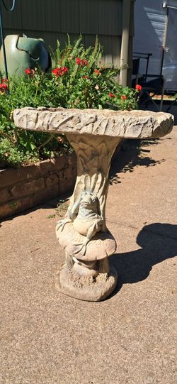 BIRD FEEDER /or Humming Bird BATH