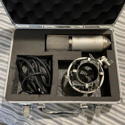 MXL67G Microphone And Misc. Pieces 