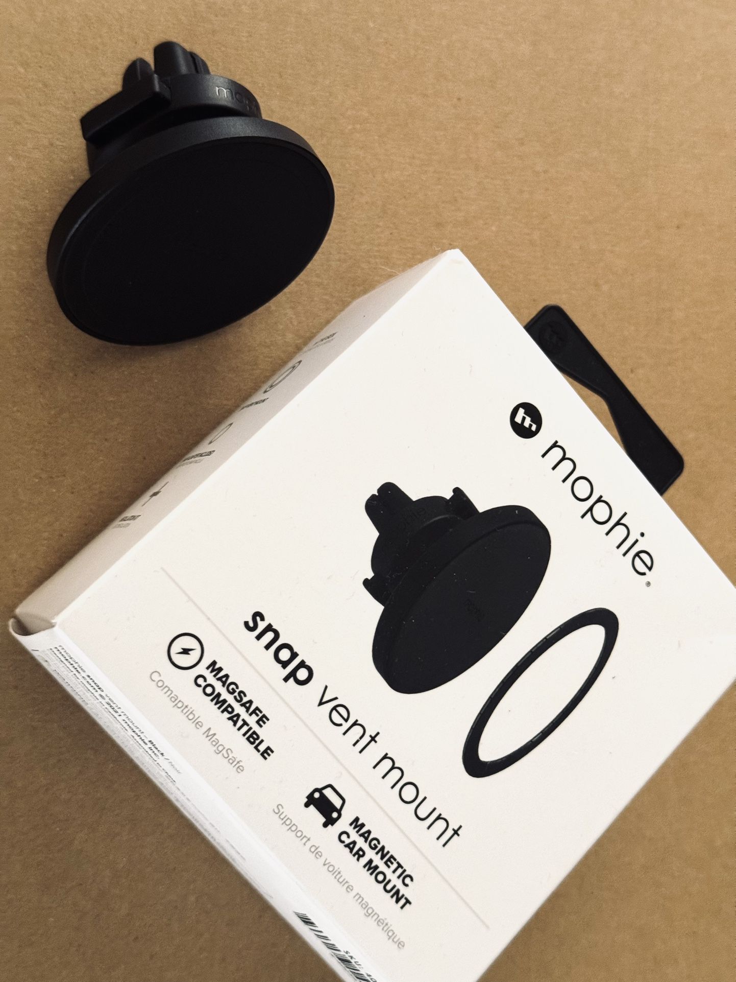 Mophie MagSafe Car Vent Mount – Black, for iPhone