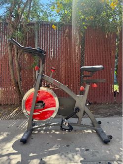Sunny Health & Fitness Indoor Cycling Exercise Bike – Used