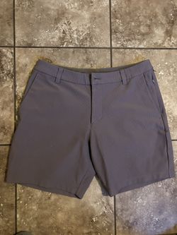 Men’s Lululemon Shorts Size Meidum 