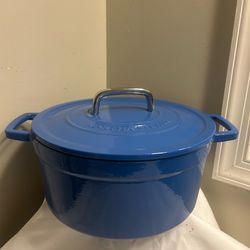 Martha Stewart Enameled Cast Iron 6 Qt. Round Dutch Oven Casserole Blue pre-owned in great condition