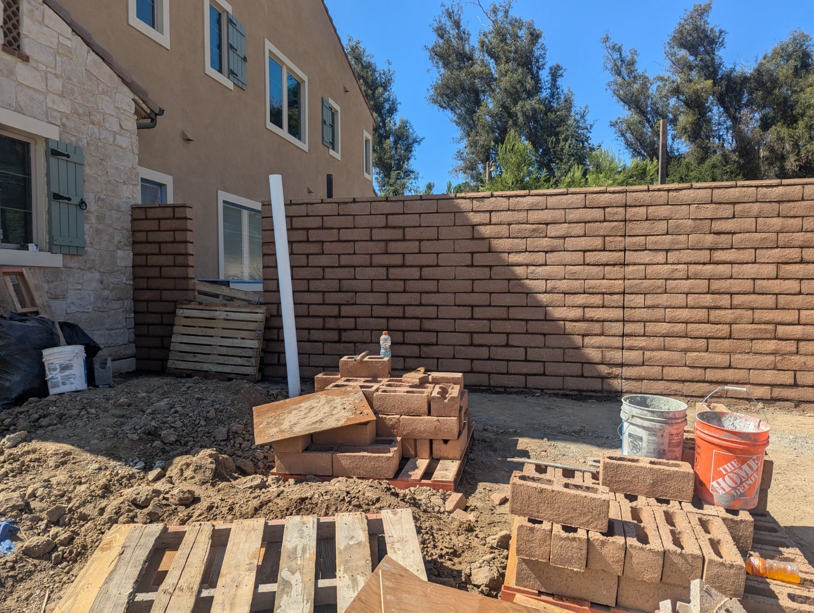 Block Walls/ Retaining Walls