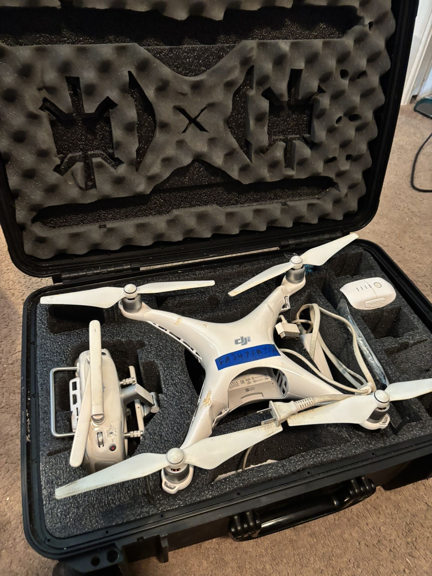 Phantom 4 Drone For Parts And Remote In Working Condition