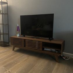 TV + Stand 