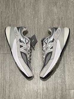 NEW BALANCE 990 V6 MEN  9.5 / WOMEN 11 “NEW”