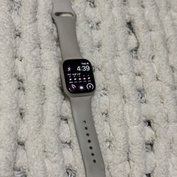 Apple Watch Series 8 - 41mm