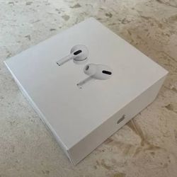 AirPods Pro (1st Generation) with MagSafe Charging Case