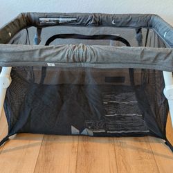 Guava- Lotus Travel Crib