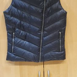 Patagonia New  Women's Nano Puff Foldable Down Vest XS  