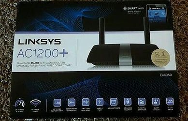 Linksys AC1200+ Smart WiFi Router