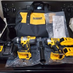 Dewalt FlexVolt Hammer Drill, Impact Driver Combo With 2AH And 3AH Battery, Bag, And Charger Brand New Hablo Español 