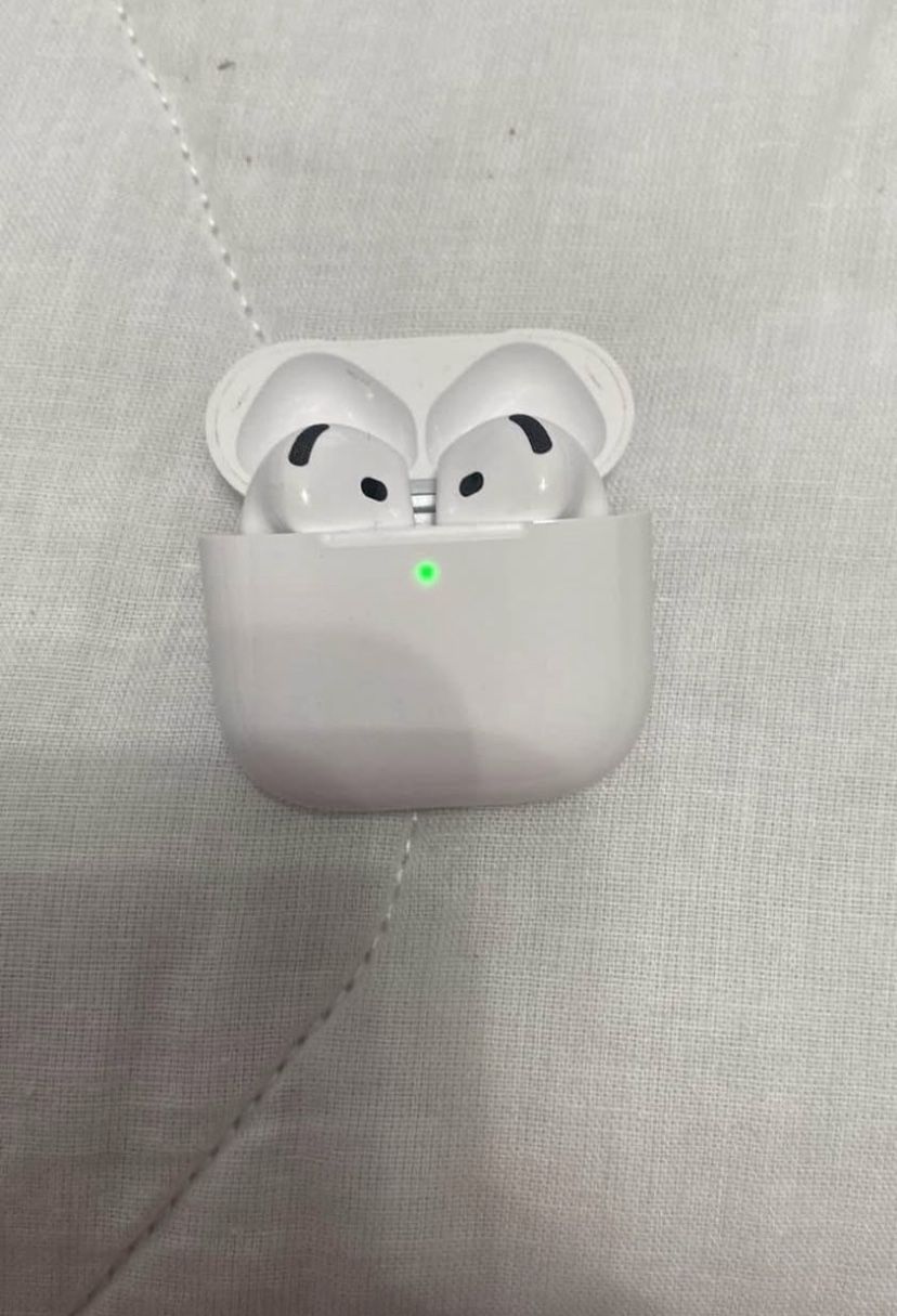 AirPods 4 (anc)