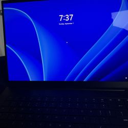 Razer Blade 16 5090 4tb 64gb Ram AI 9HX 