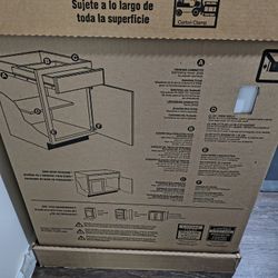 Hampton Bay 24in. W x 25in. D x 34.5in. H Base Cabinet 