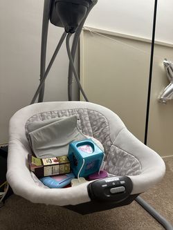 Electric baby swing