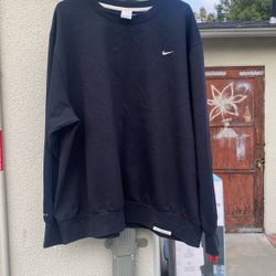 Nike Standard Issue Crew Neck Black