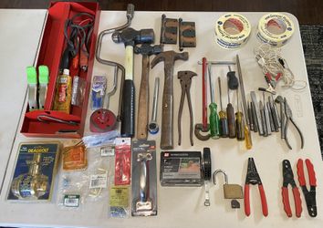 TOOLS, GADGETS MISC ITEMS 