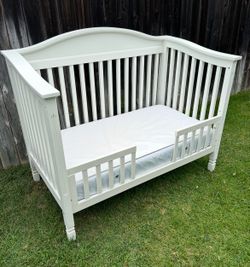 Crate and Barrel Convertible Crib