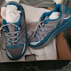 Ladies Steel Toe shoes 9w