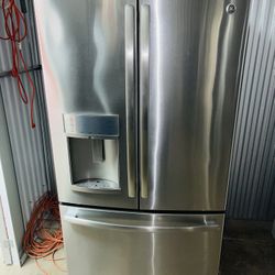GE refrigerator stainless steel 36X69X28