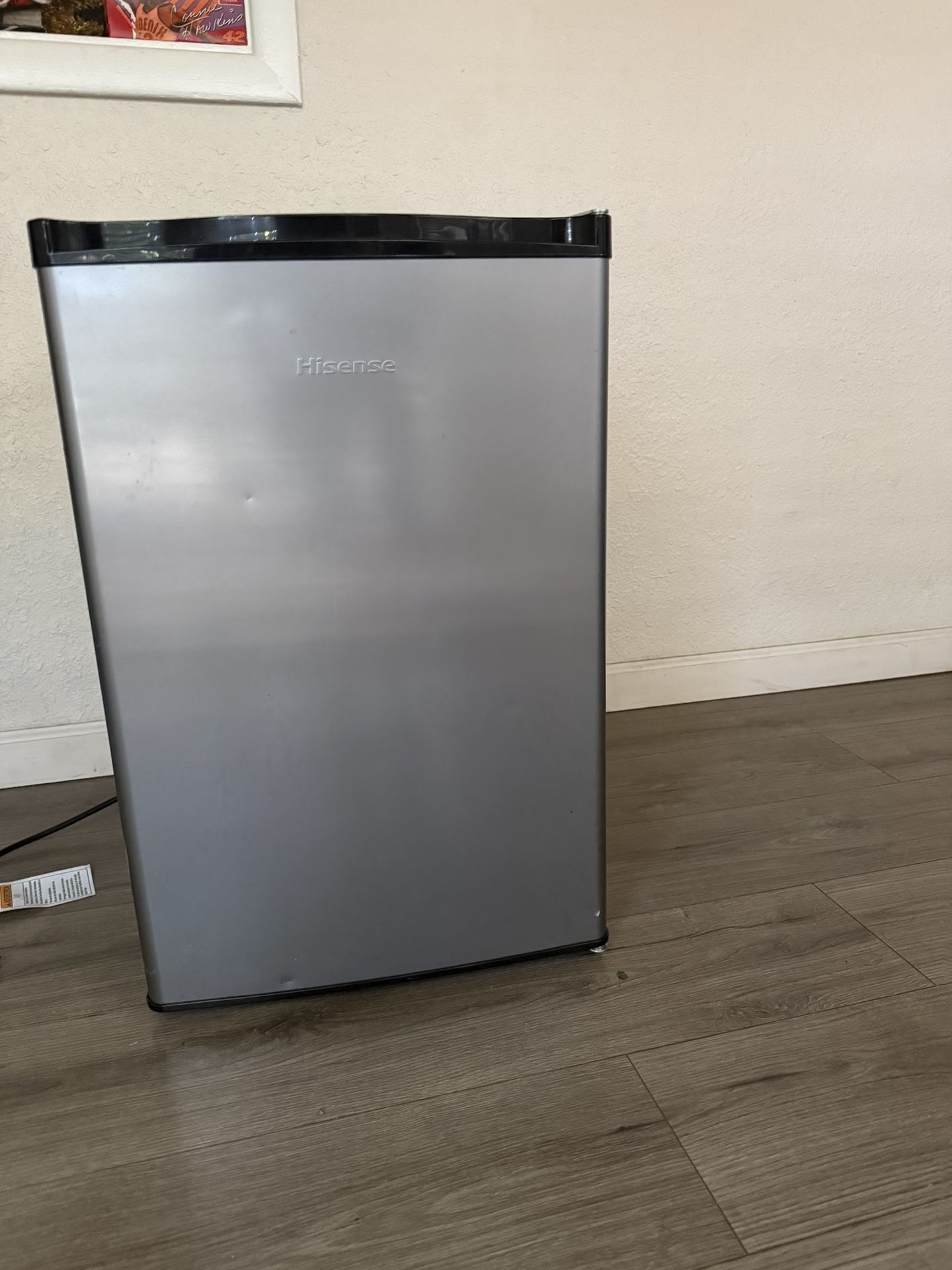Mini Fridge 