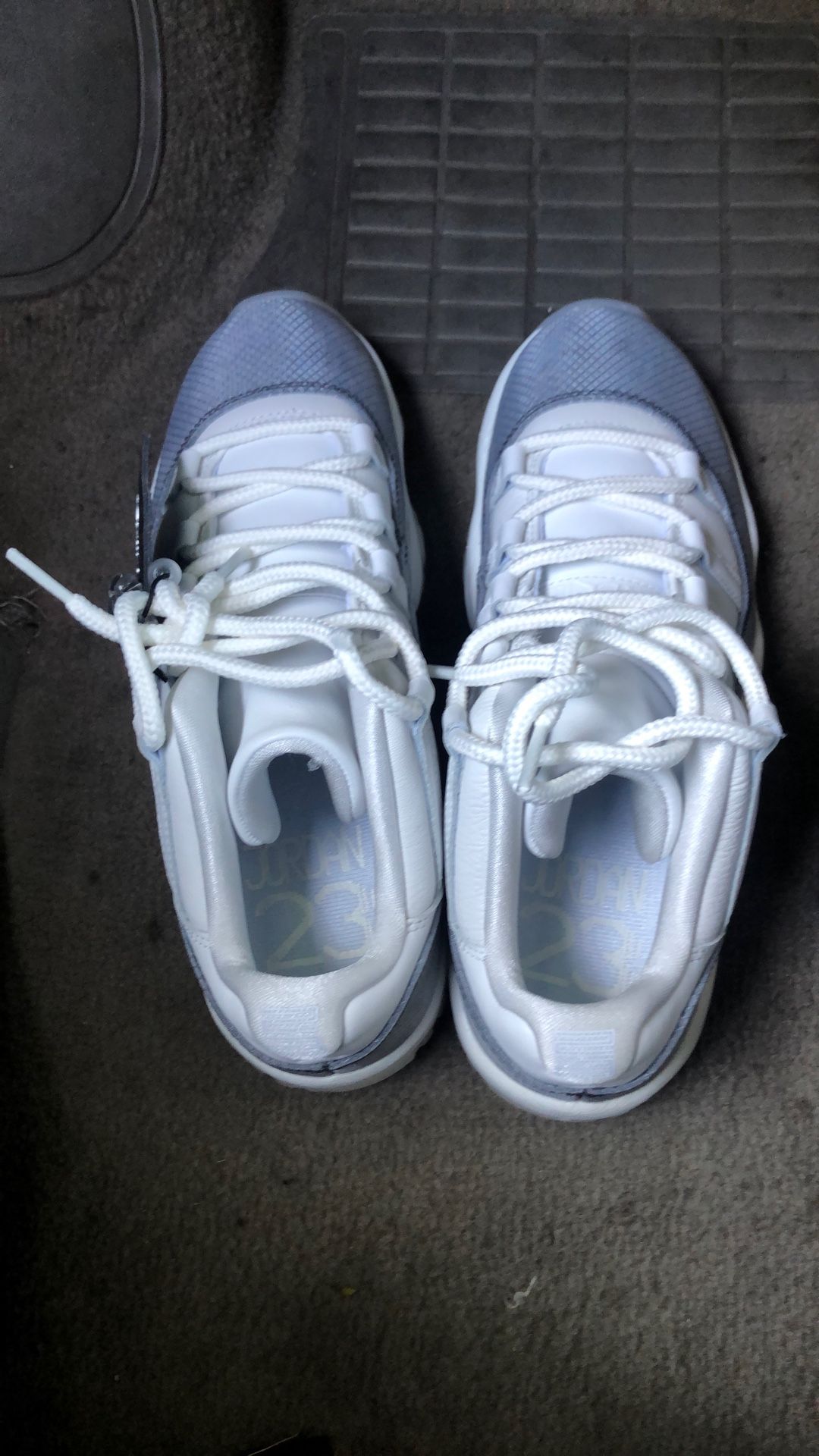 Jordan 11s
